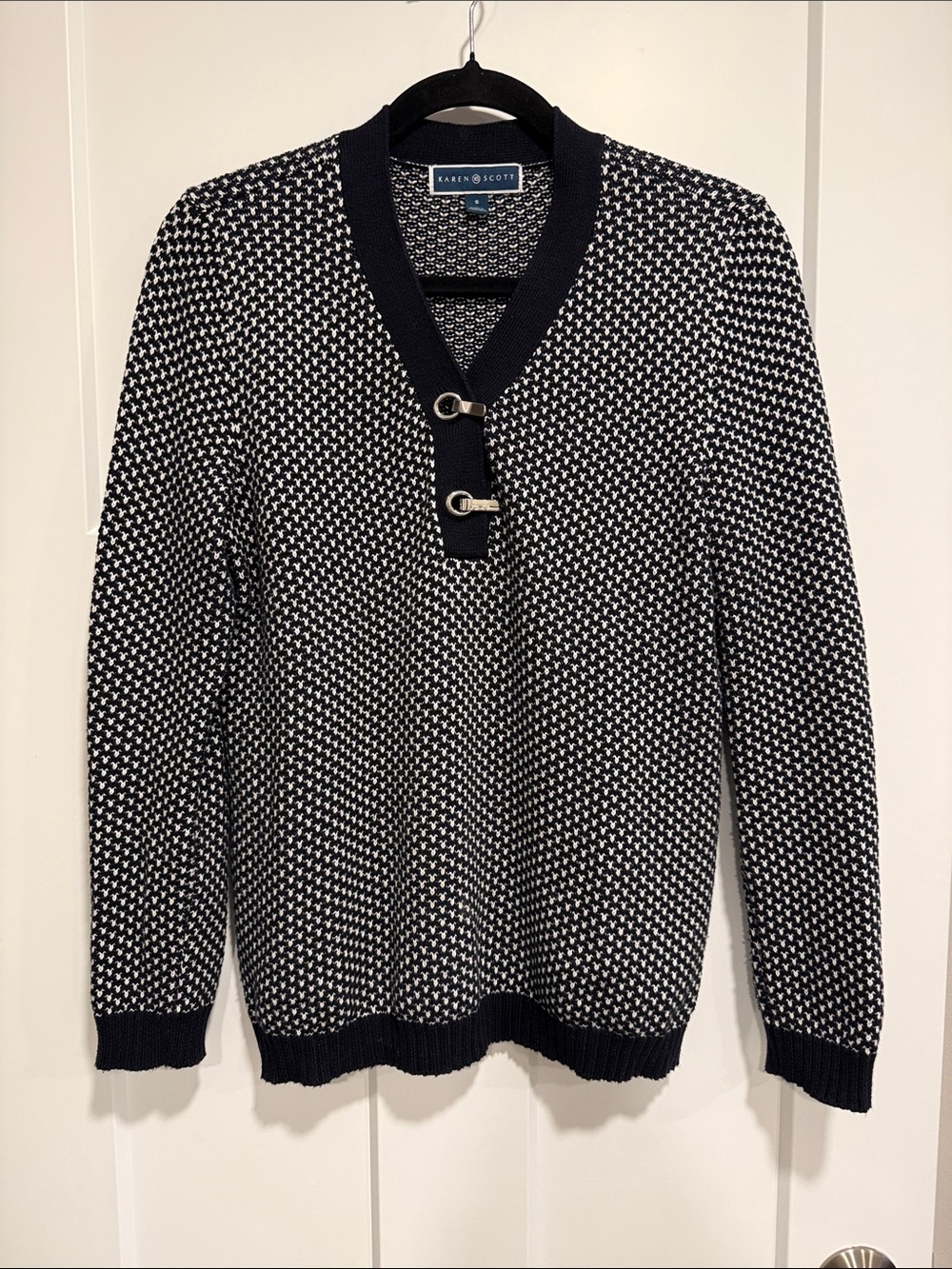 Karen Scott Black White Textured Knit Sweater Toggle Front Size S